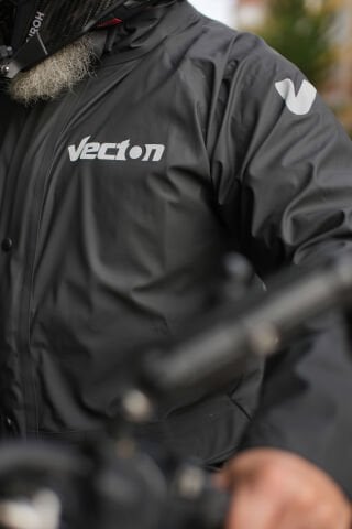 Nefes Alır Esnek Özel Üretim Dikişsiz Motorcu Yağmurluk