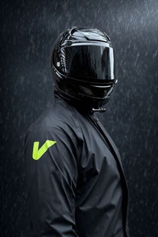 CE Onaylı %100 Su Geçirmez Motorcu Dikişsiz Yağmurluk Takım